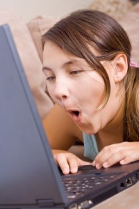 teen-girl-on-laptop