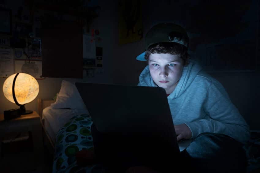 child-on-computer-late